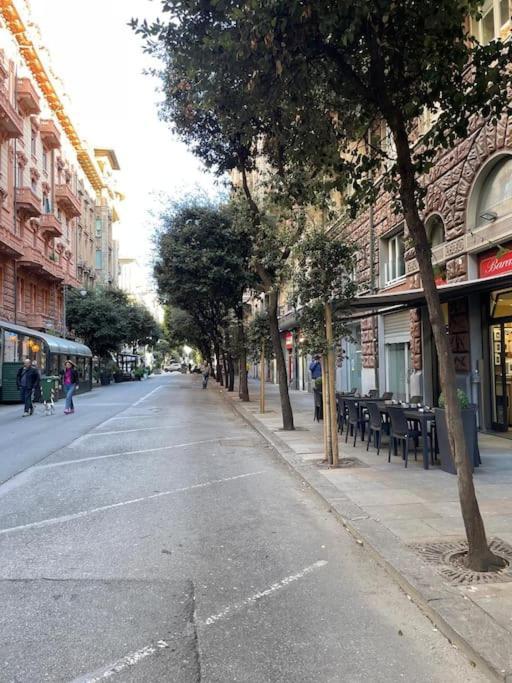 All'Otto Nel Cuore Della Citta Savona Bagian luar foto